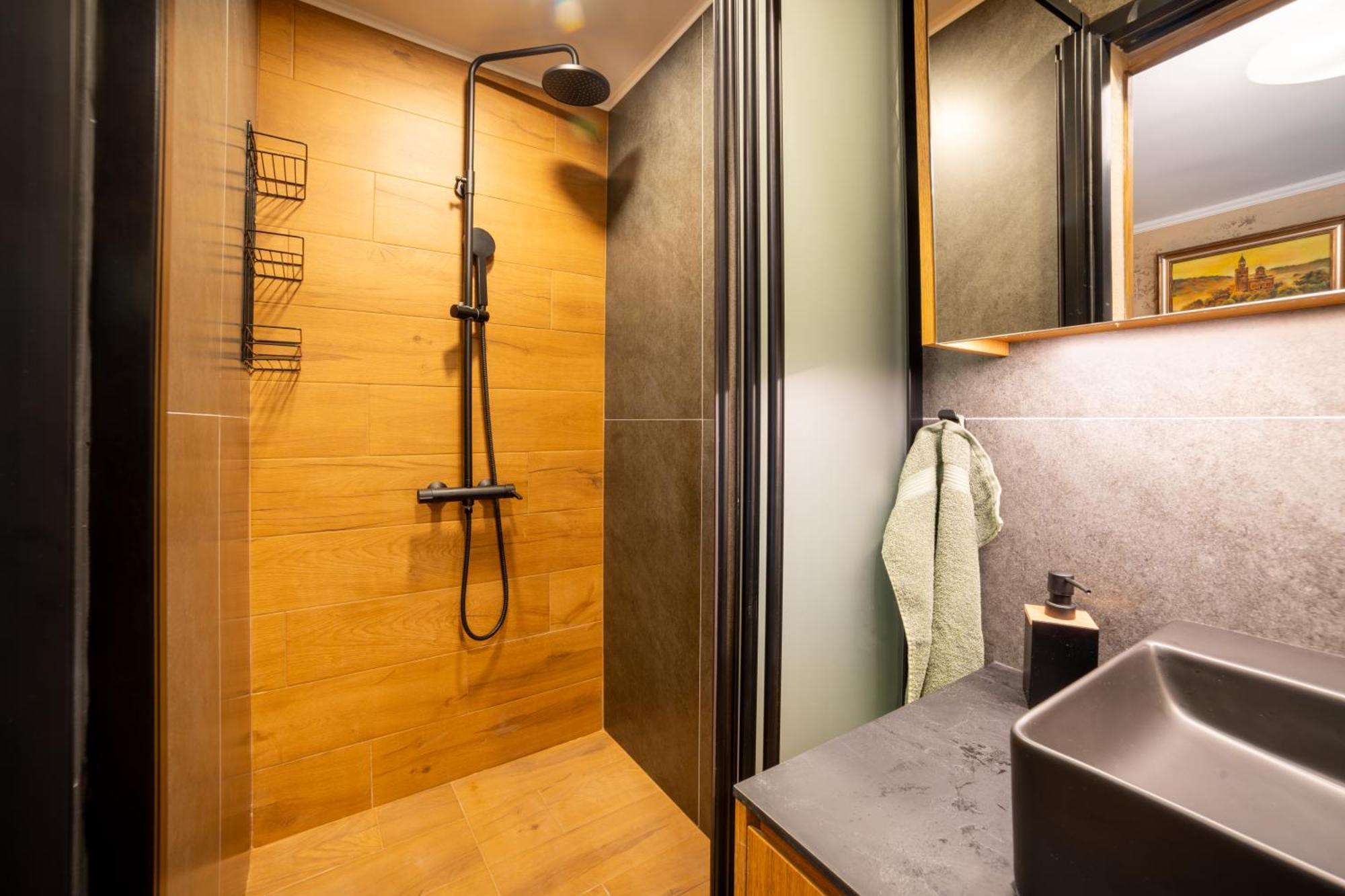 Iatrus Guest Apartment & Sauna Veliko Tărnovo Exteriör bild