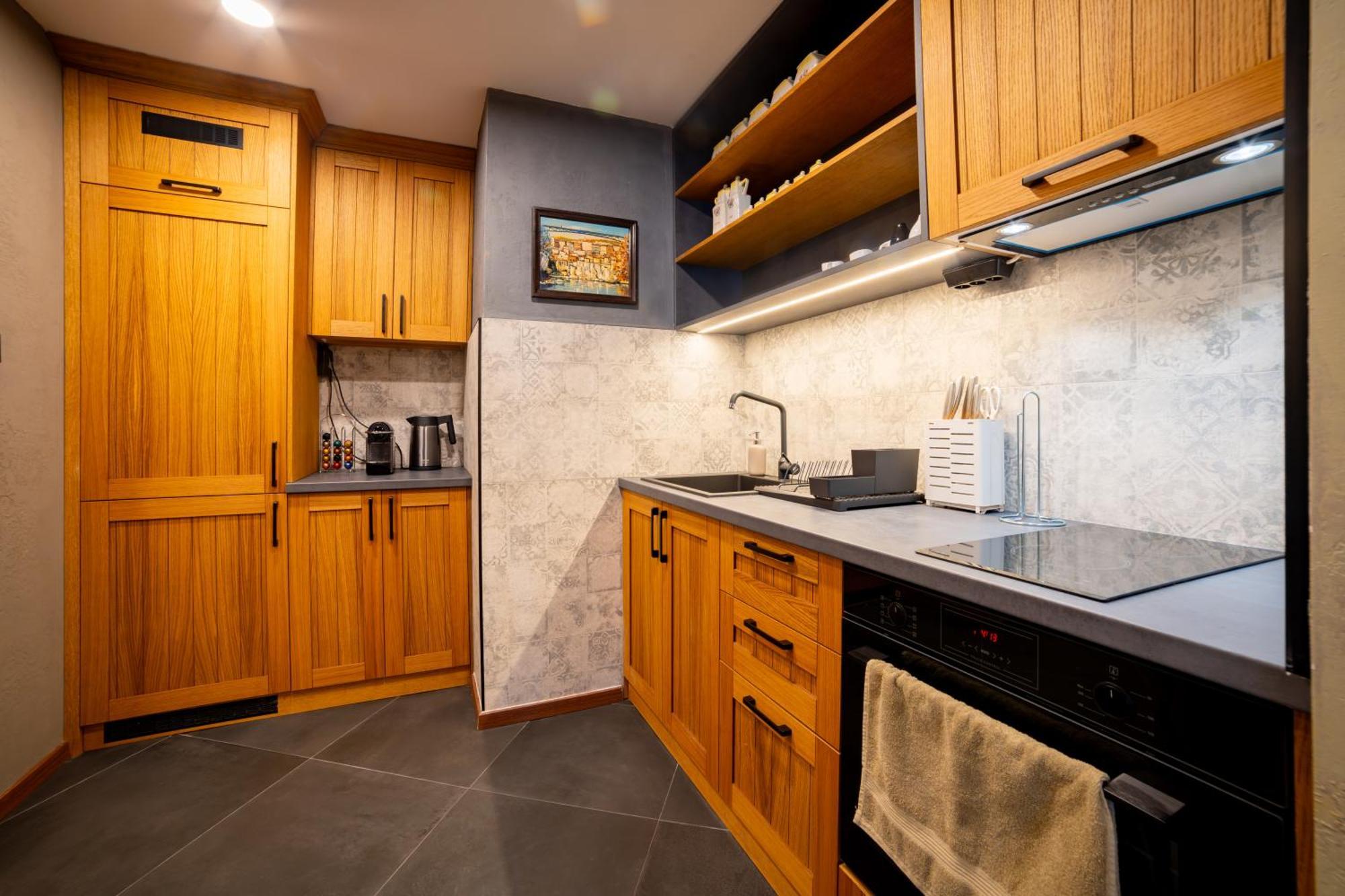 Iatrus Guest Apartment & Sauna Veliko Tărnovo Exteriör bild