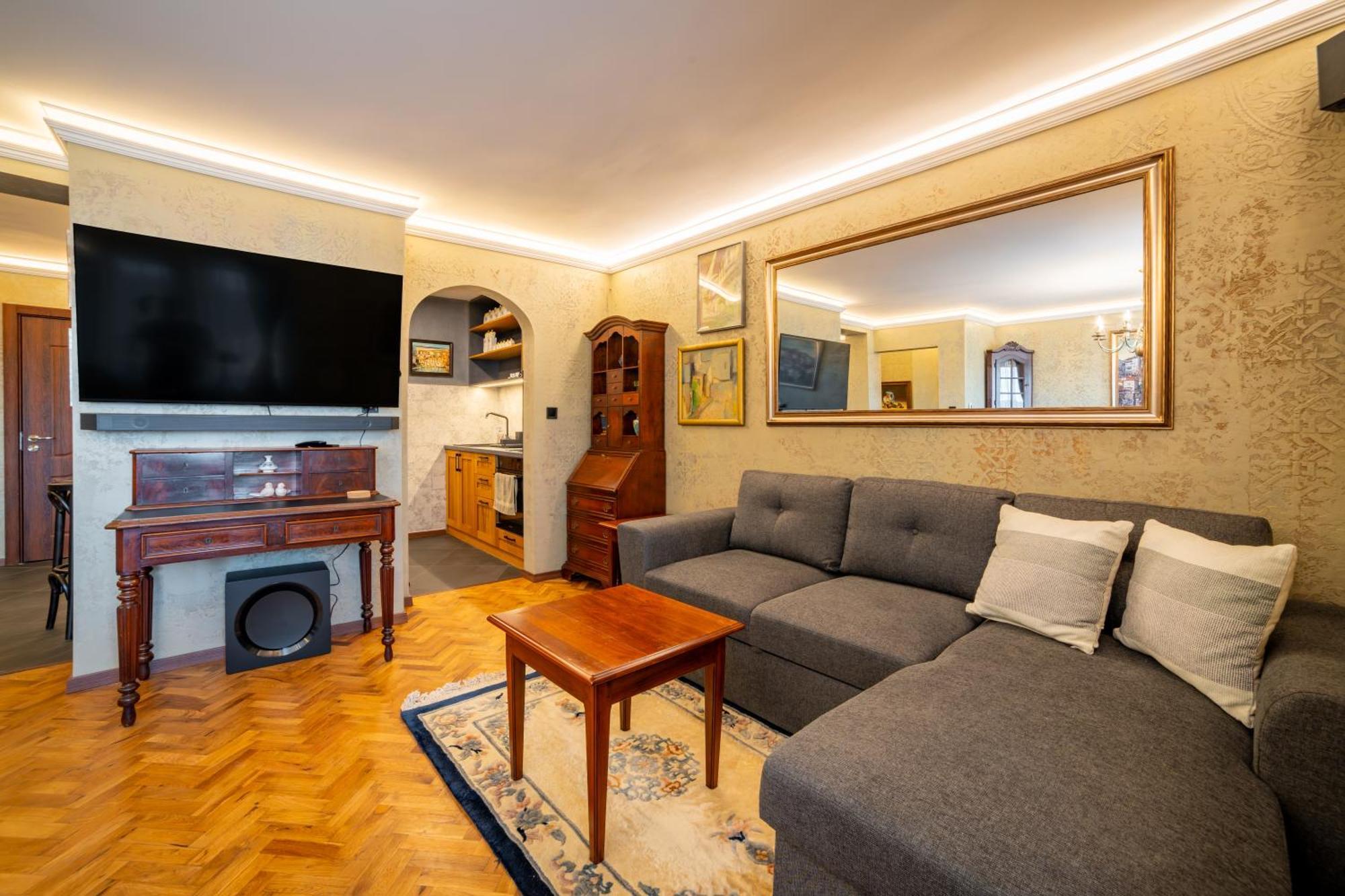 Iatrus Guest Apartment & Sauna Veliko Tărnovo Exteriör bild
